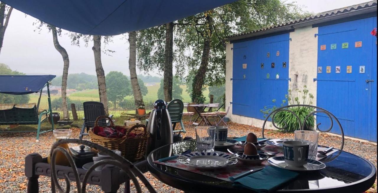 Double & Family Rooms In Tranquility In Blue Saint-Mars-sur-la-Futaie Eksteriør bilde