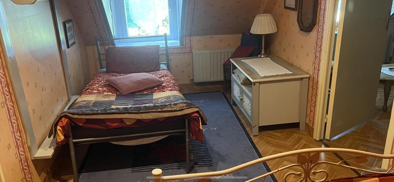 Double & Family Rooms In Tranquility In Blue Saint-Mars-sur-la-Futaie Eksteriør bilde