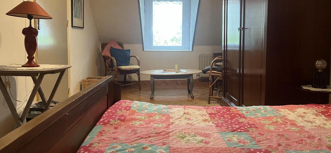 Double & Family Rooms In Tranquility In Blue Saint-Mars-sur-la-Futaie Eksteriør bilde